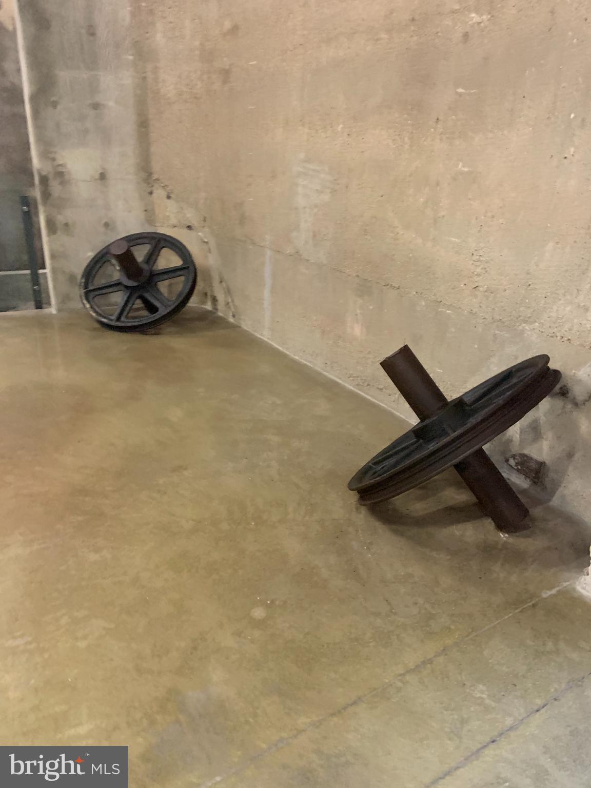 1200 Steuart Street, Unit 520 Baltimore, MD 21230 - Photo 16 of 49 Building hallway