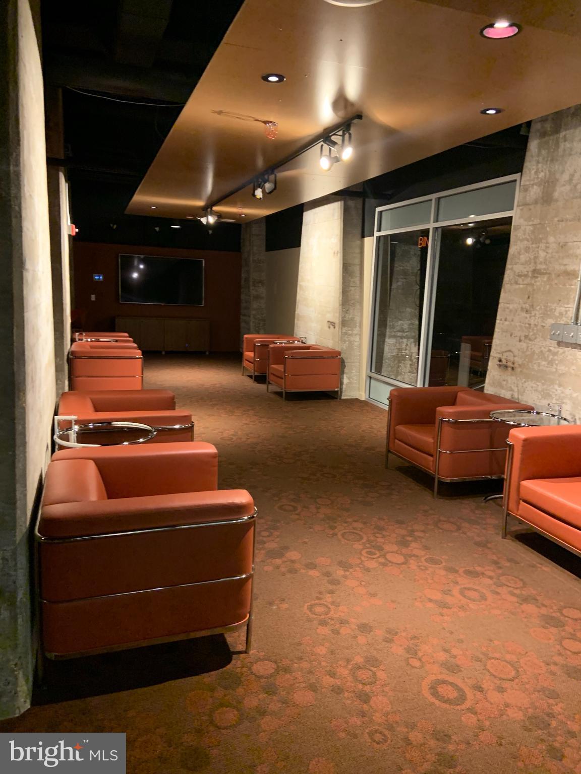 1200 Steuart Street, Unit 520 Baltimore, MD 21230 - Photo 25 of 49 Community room