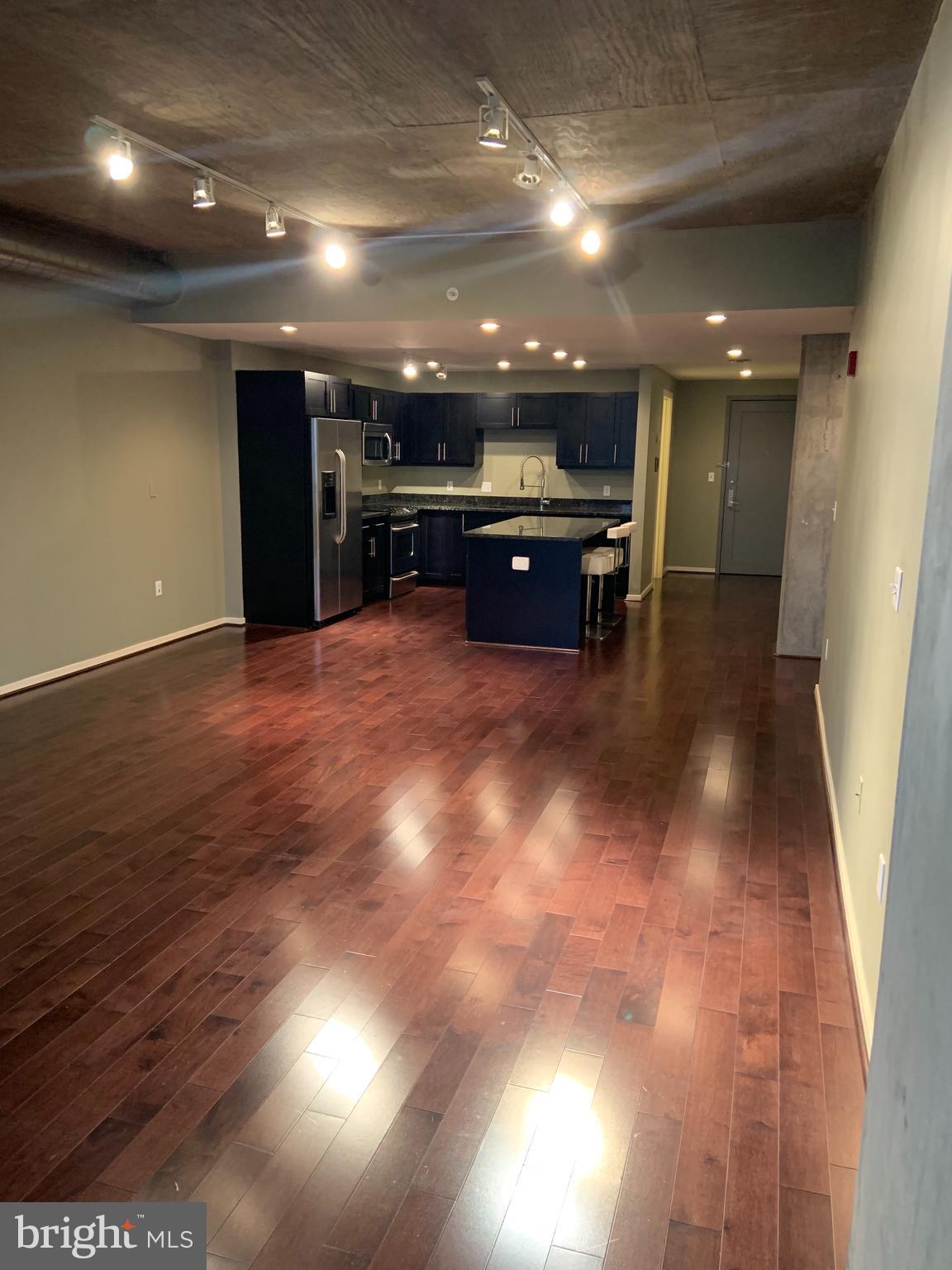 1200 Steuart Street, Unit 520 Baltimore, MD 21230 - Photo 4 of 49 Open and spacious