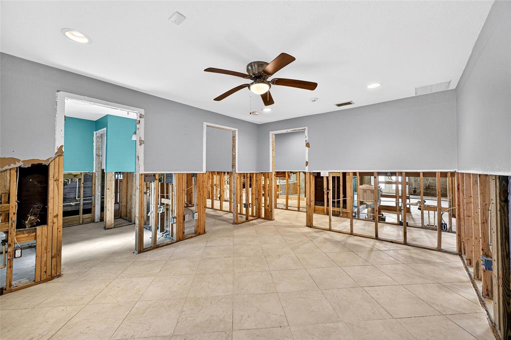 2326 Seton Lane Largo, FL 33774 - Photo 28 of 36