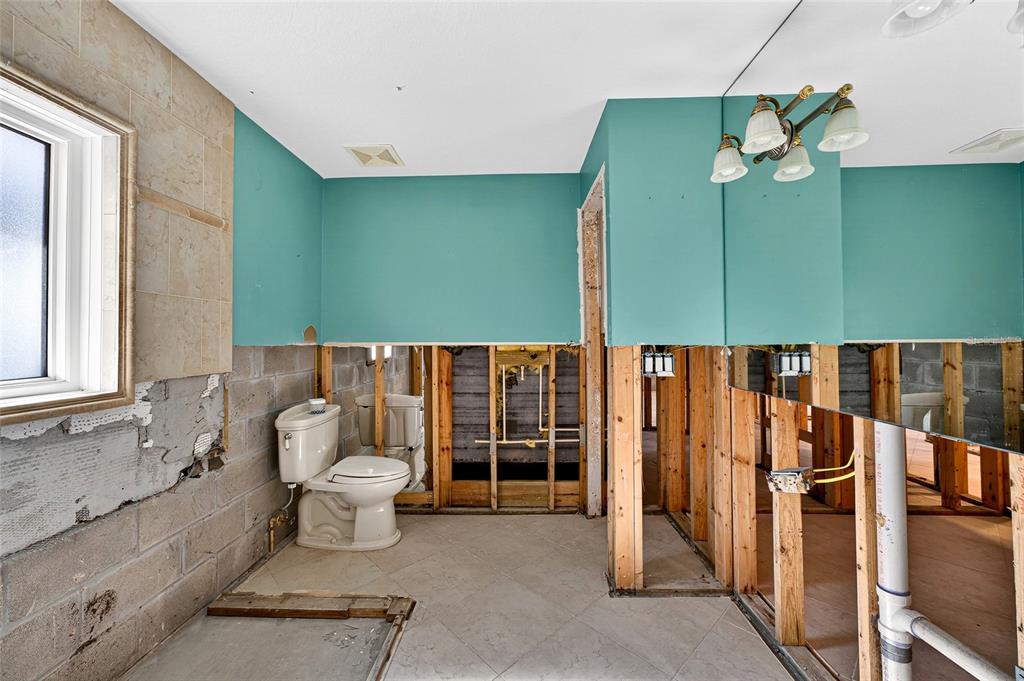 2326 Seton Lane Largo, FL 33774 - Photo 29 of 36