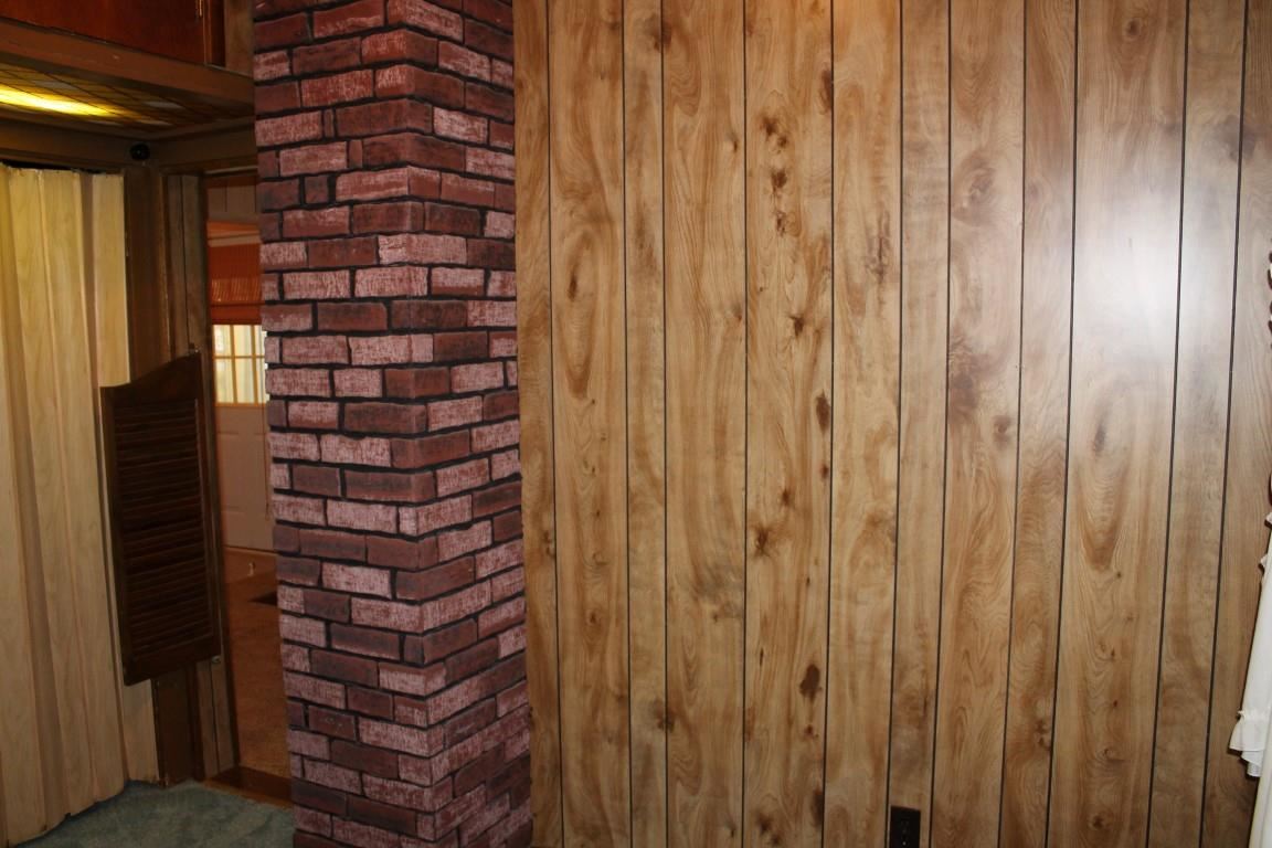 206 South Center Street Lone Tree, IA 52755 - Photo 7 of 15 Gallery Image 7