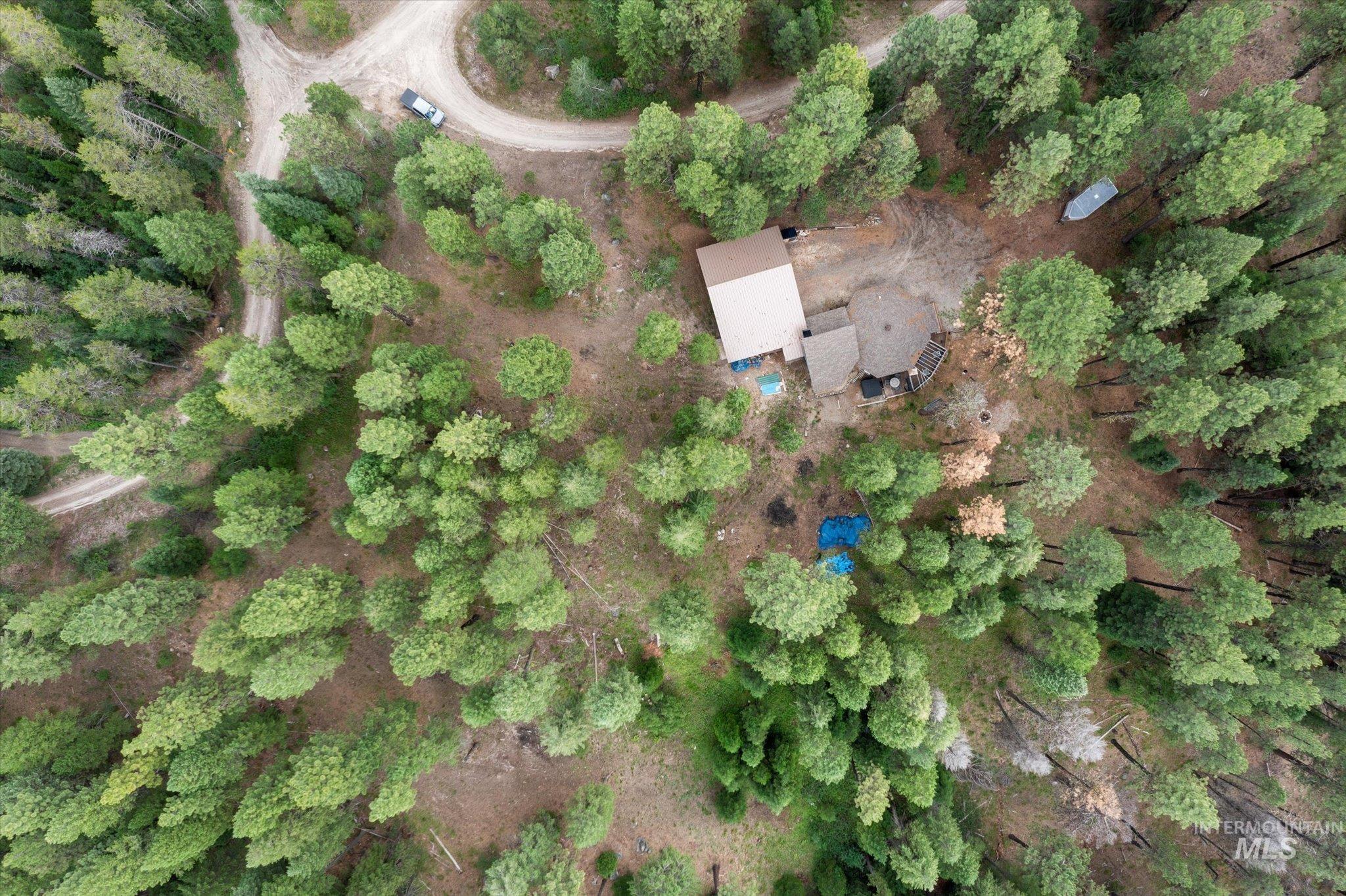 9785 Edna Place Cascade, ID 83611 - Photo 7 of 50