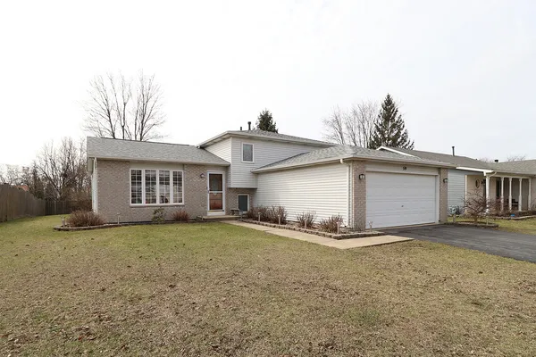 $360,000 | 59 Austrian Drive, Romeoville, IL 60446