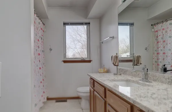 $360,000 | 59 Austrian Drive, Romeoville, IL 60446