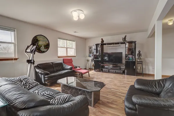 $360,000 | 59 Austrian Drive, Romeoville, IL 60446