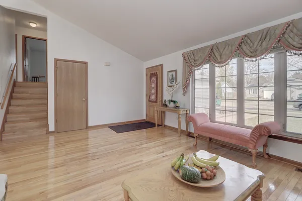 $360,000 | 59 Austrian Drive, Romeoville, IL 60446