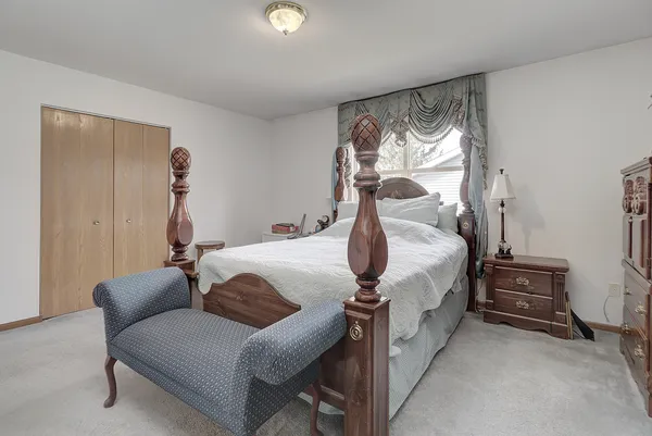 $360,000 | 59 Austrian Drive, Romeoville, IL 60446