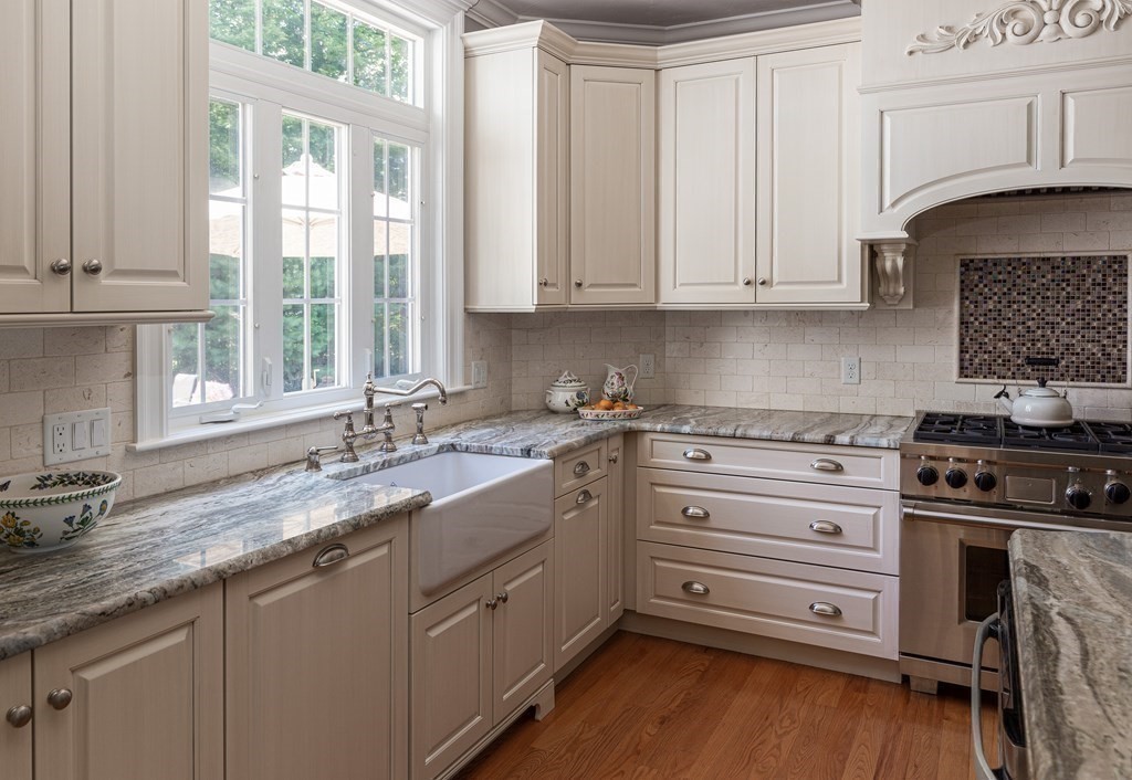 30 Smith Road Hopkinton, MA 01748 - Photo 8 of 34 Gallery Image 8