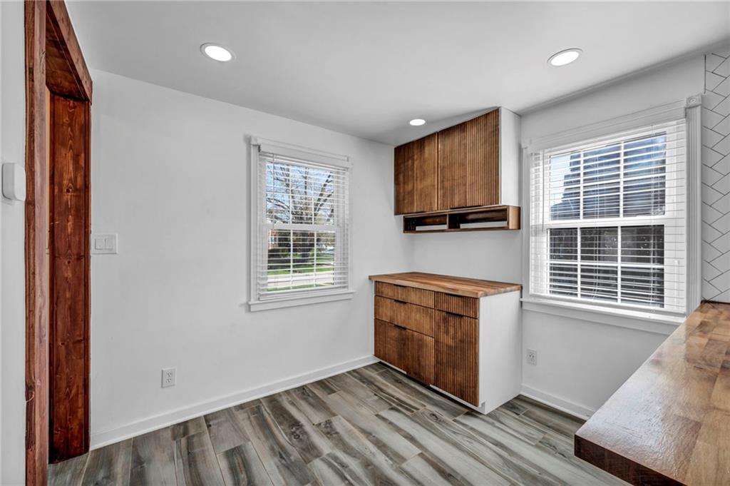2075 Spring Valley Road Pittsburgh, PA 15243 - Photo 16 of 46