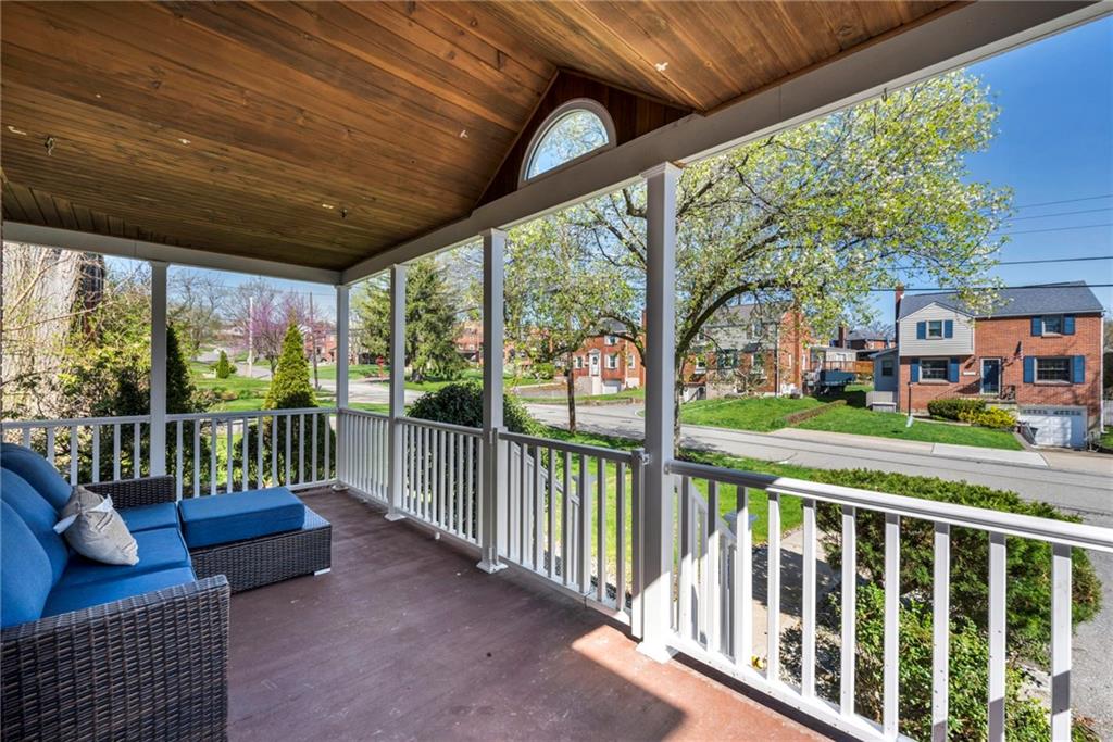 2075 Spring Valley Road Pittsburgh, PA 15243 - Photo 4 of 46