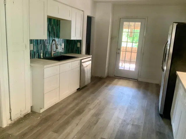 $189,900 | 1744 Oregon Street, Oshkosh, WI 54902