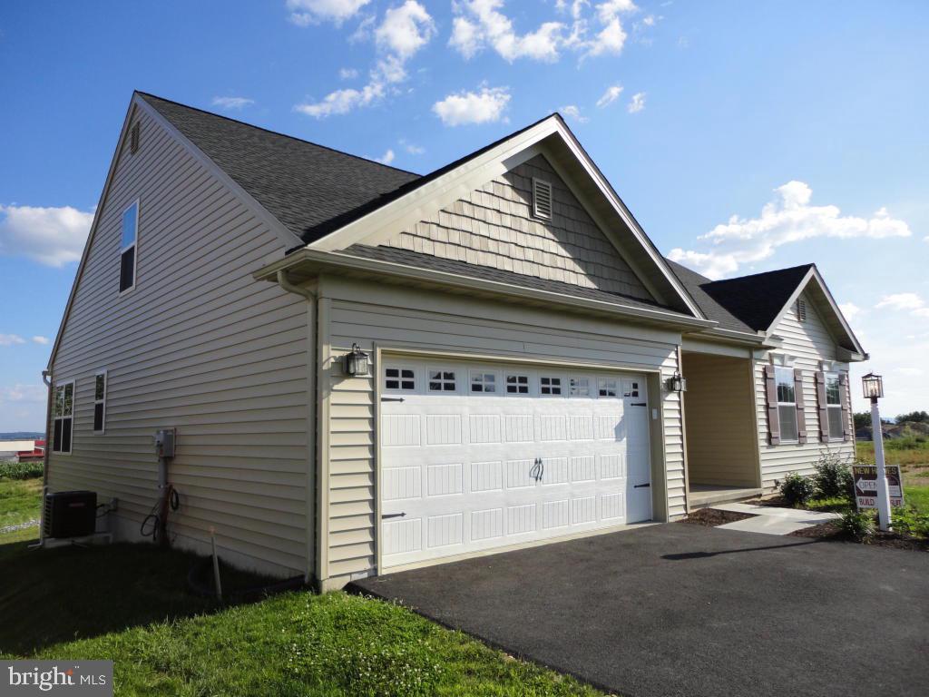 495 Hamilton Road, Unit 18 Lancaster, PA 17603 - Photo 2 of 33 Gallery Image 2