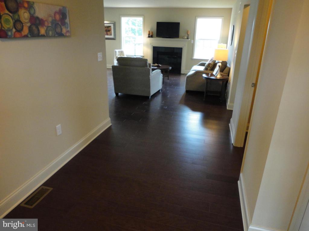 495 Hamilton Road, Unit 18 Lancaster, PA 17603 - Photo 5 of 33 Gallery Image 5