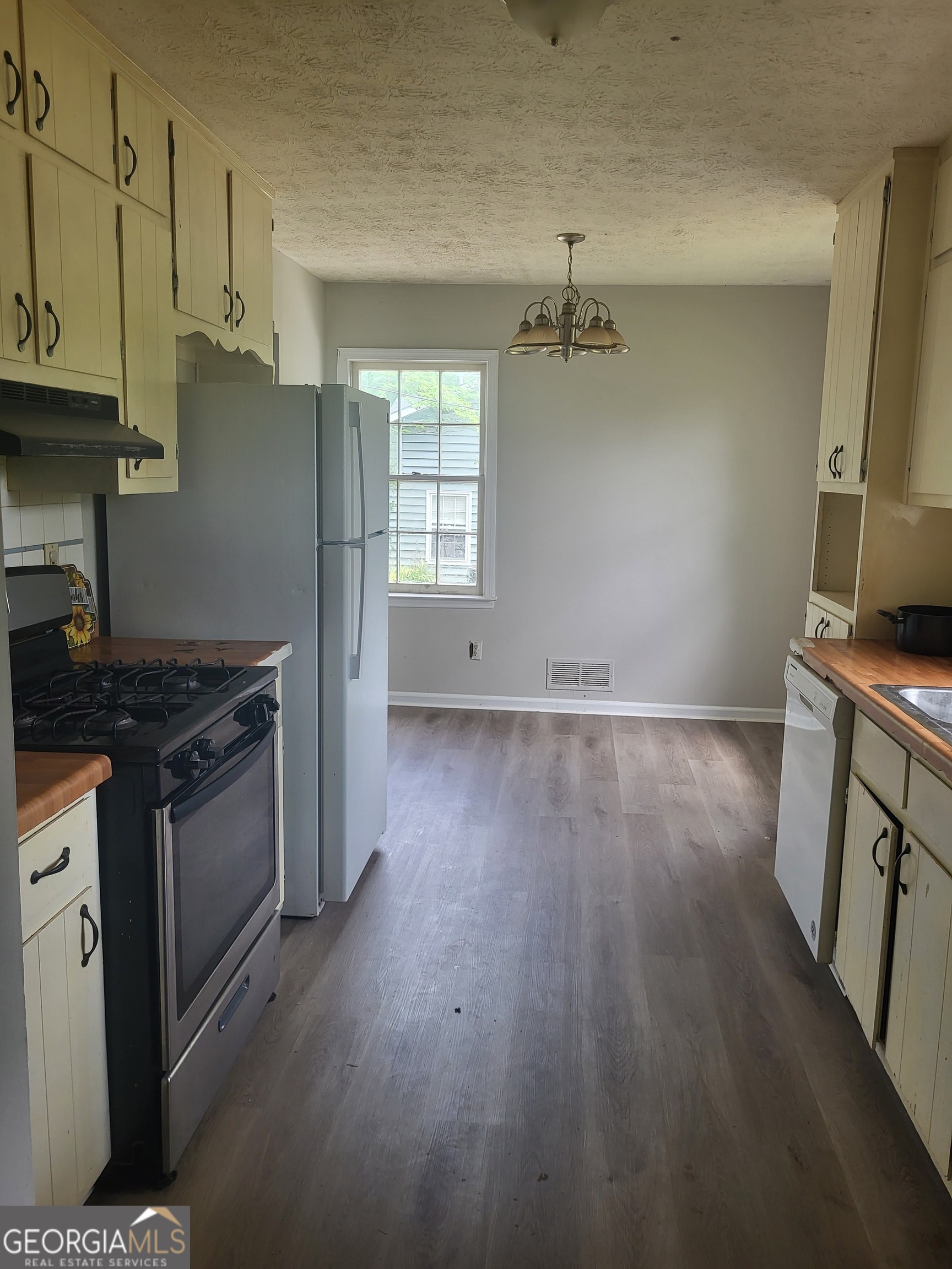 1293 Monfort Road Lawrenceville, GA 30046 - Photo 2 of 18