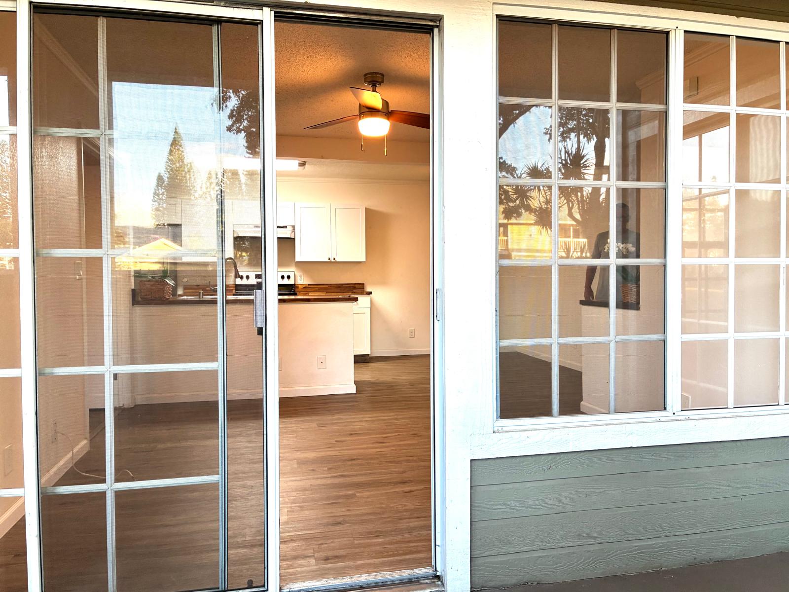 68-3883 Lua Kula Street, Unit 2102 Waikoloa, HI 96738 - Photo 11 of 21 a kitchen with granite countertop a shelf of it