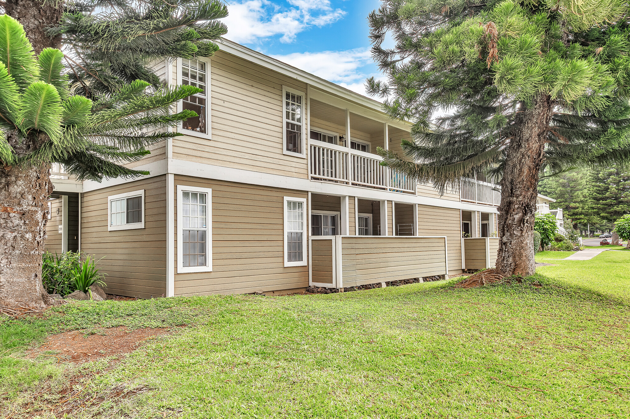 68-3883 Lua Kula Street, Unit 2102 Waikoloa, HI 96738 - Photo 29 of 29 a front view of house with yard