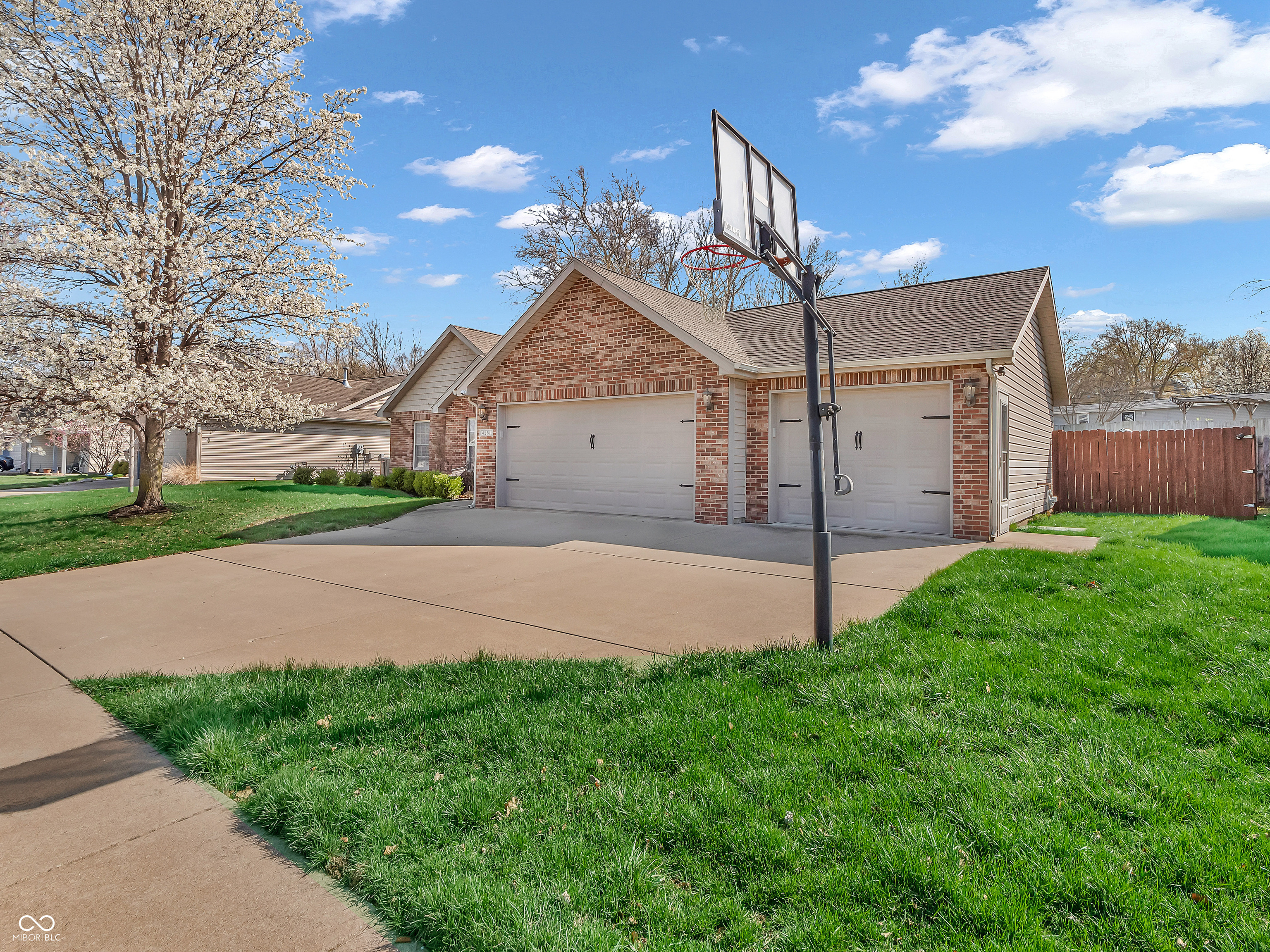 4261 Stergen Drive Lafayette, IN 47909 - Photo 3 of 40