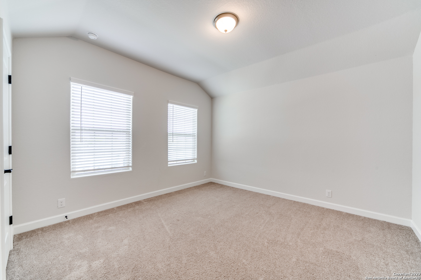 118 Wickersham Boerne, TX 78015 - Photo 8 of 12