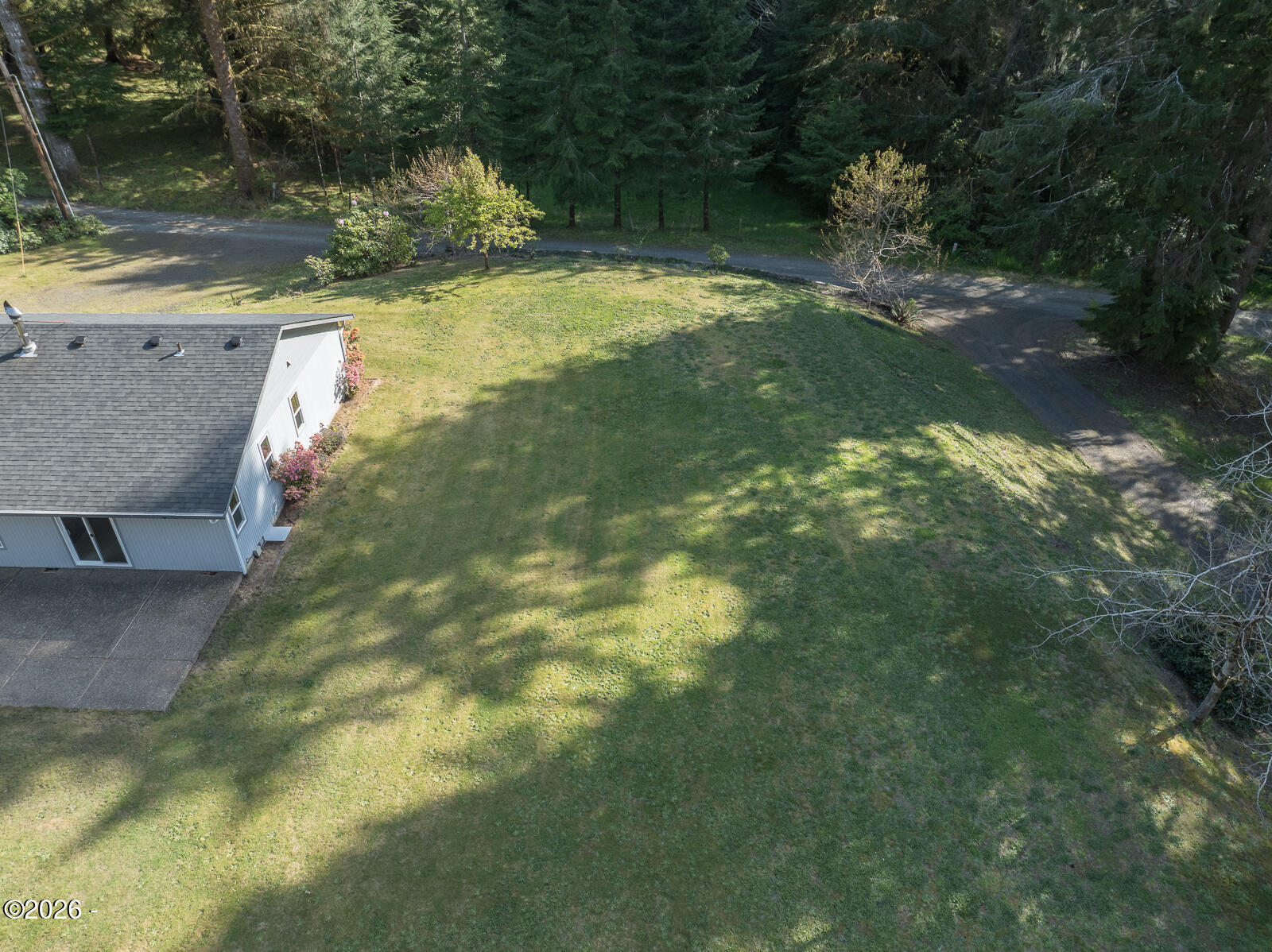 1588 Fruitvale Road Newport, OR 97365 - Photo 9 of 41 Side yard