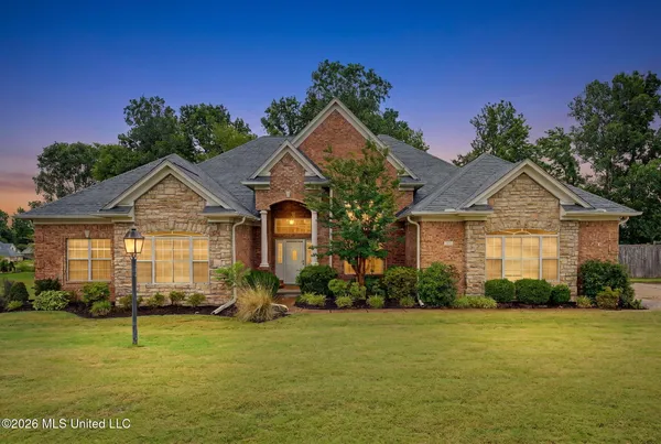 $399,900 | 704 Shadow View Drive, Hernando, MS 38632