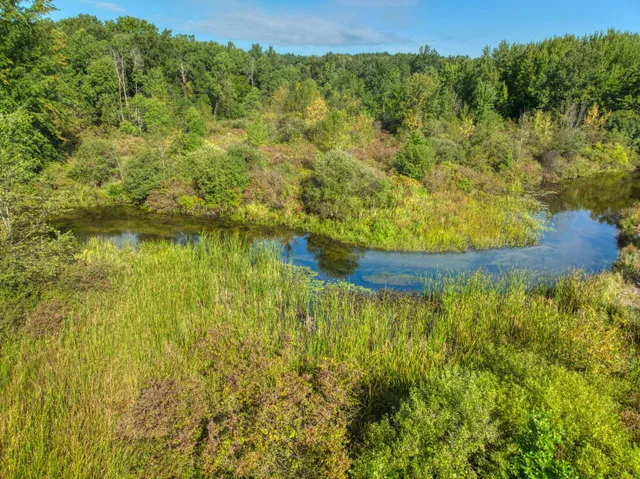 $189,900 | River Bend Drive, Unit 5, Concord, MI 49237