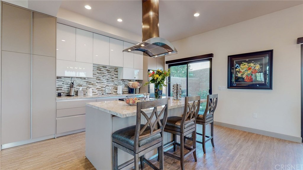 18703 Redwing Street Tarzana, CA 91356 - Photo 11 of 50