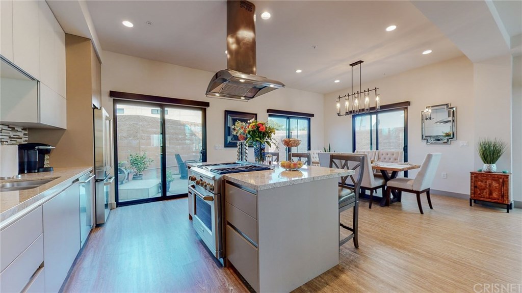 18703 Redwing Street Tarzana, CA 91356 - Photo 13 of 50