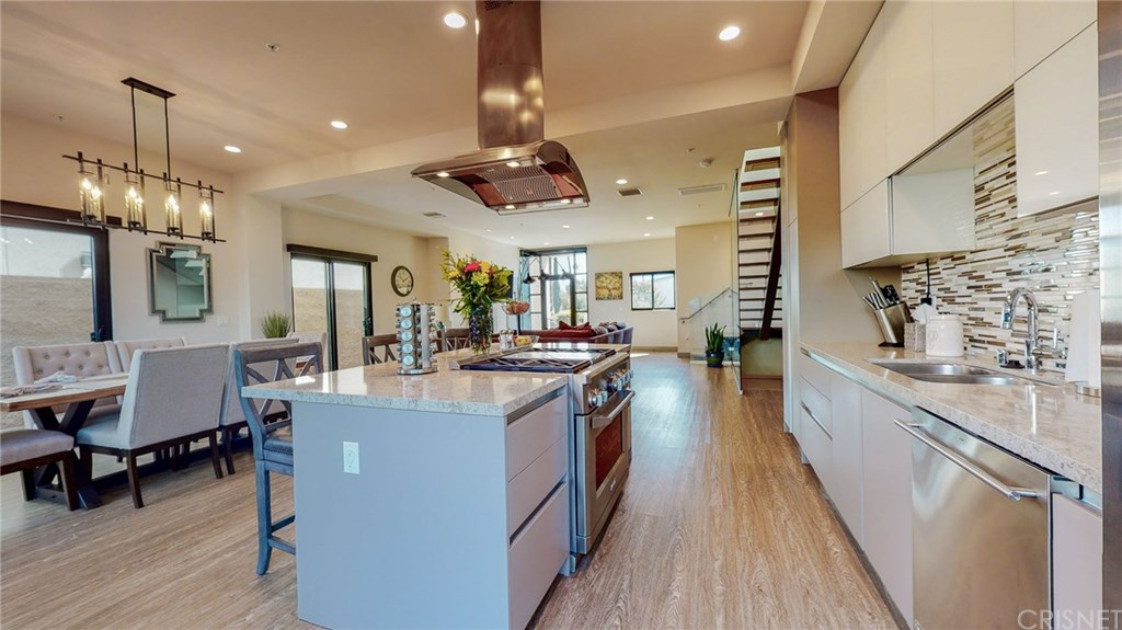 18703 Redwing Street Tarzana, CA 91356 - Photo 14 of 50