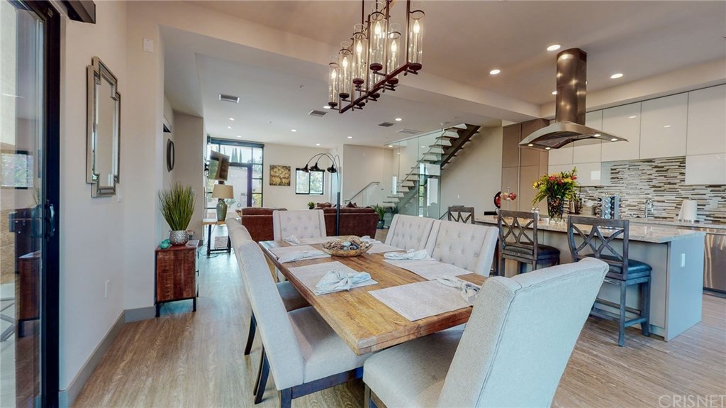 18703 Redwing Street Tarzana, CA 91356 - Photo 18 of 50