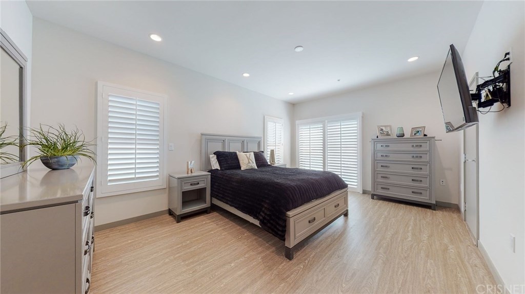 18703 Redwing Street Tarzana, CA 91356 - Photo 20 of 50