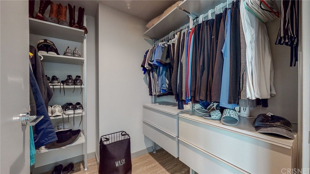 18703 Redwing Street Tarzana, CA 91356 - Photo 29 of 50