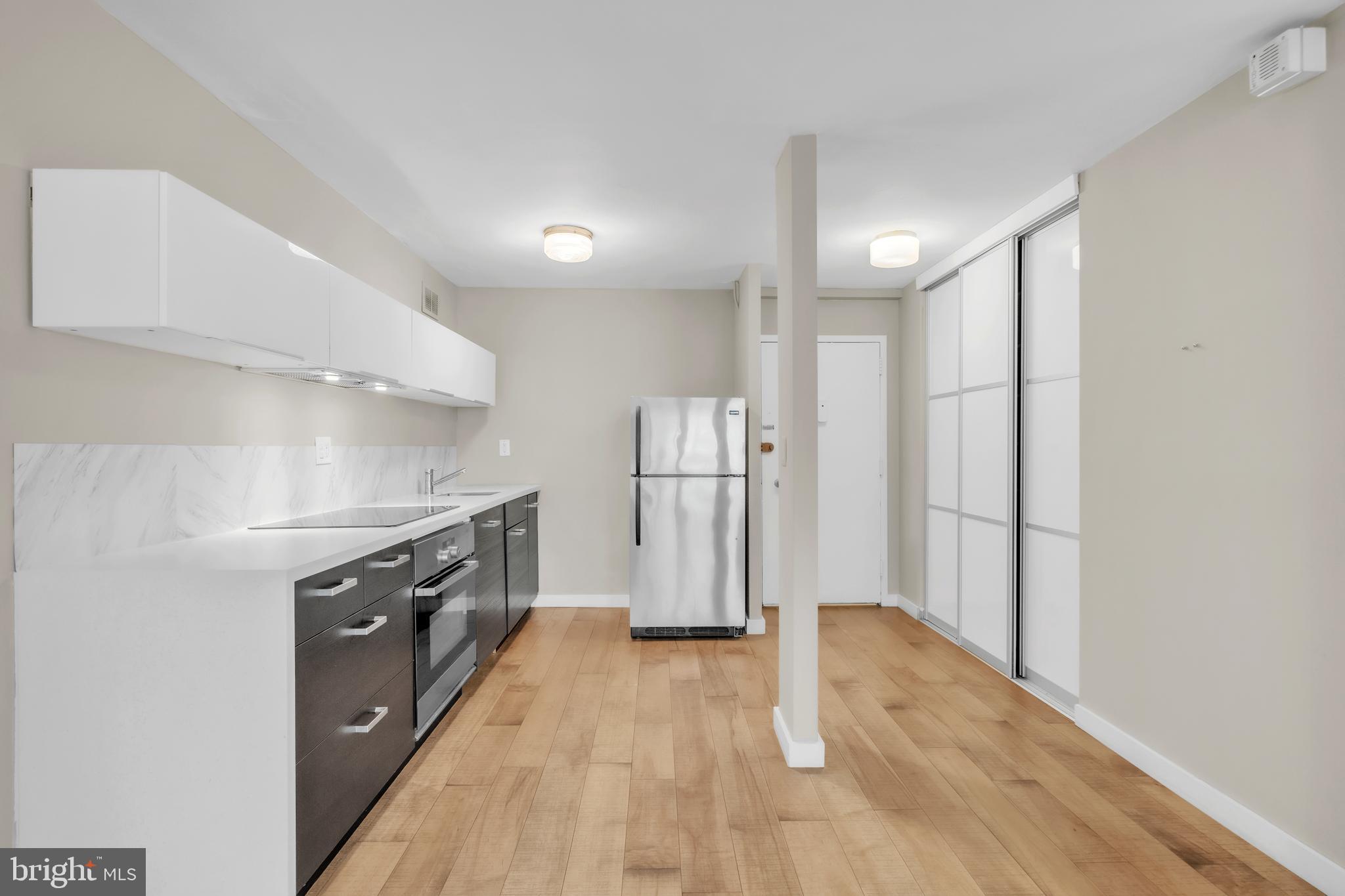 224-30 West Rittenhouse Square, Unit 1618 Philadelphia, PA 19103 - Photo 4 of 35