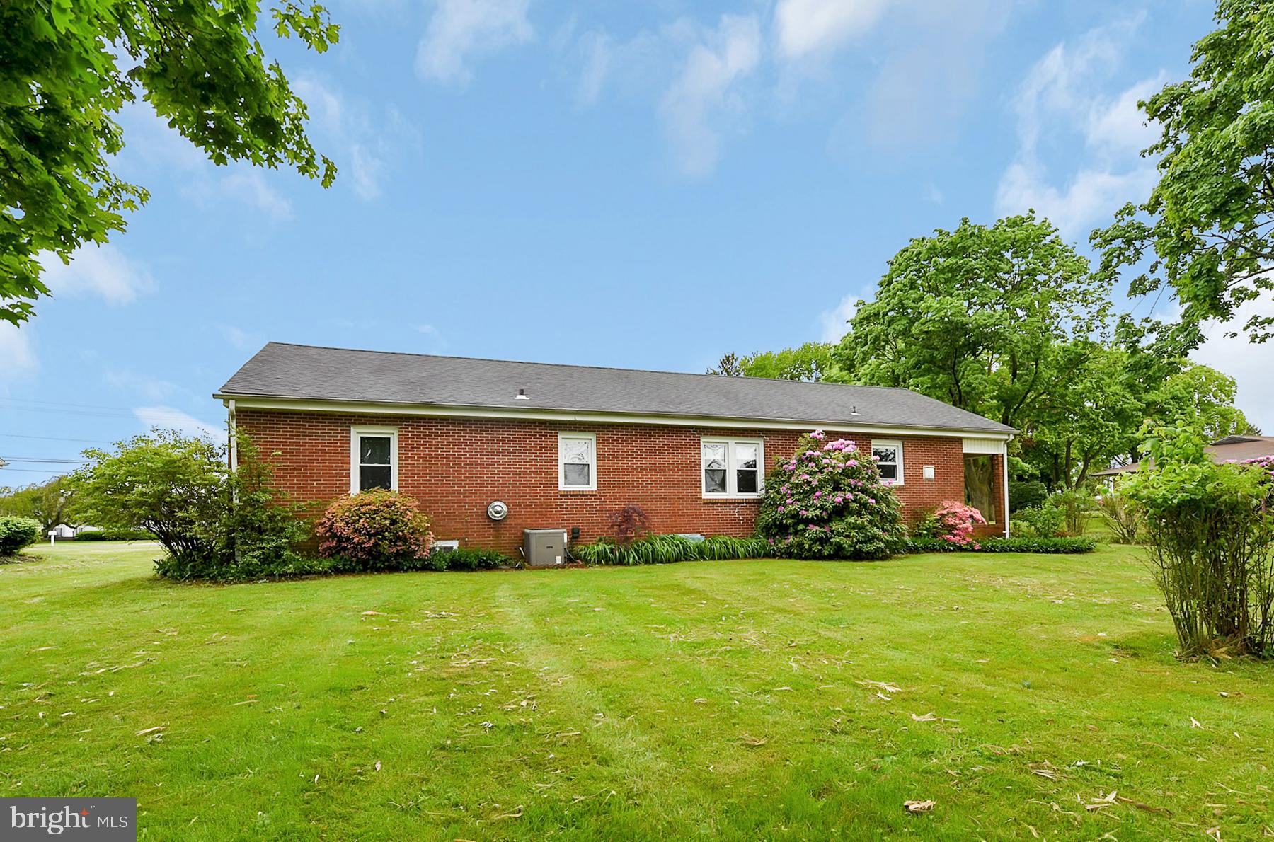 48 Cubberly Road Princeton Junction, NJ 08550 - Photo 21 of 26 Exterior Rear