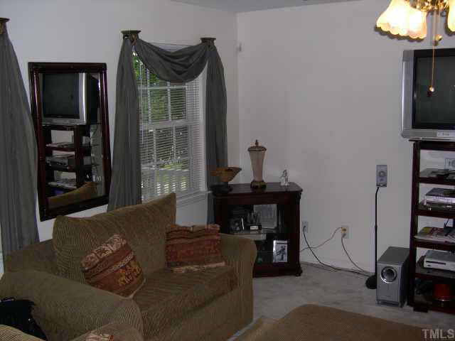 3706 Ranbir Drive Durham, NC 27713 - Photo 3 of 8 Gallery Image 3