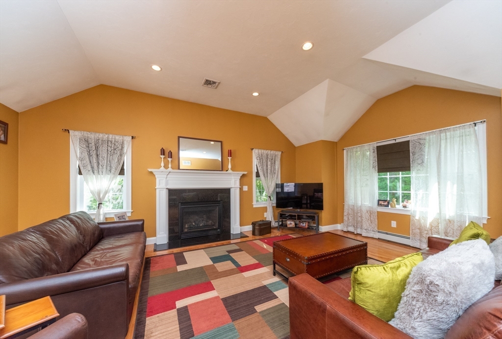 151 Princess Lane Raynham, MA 02767 - Photo 10 of 33