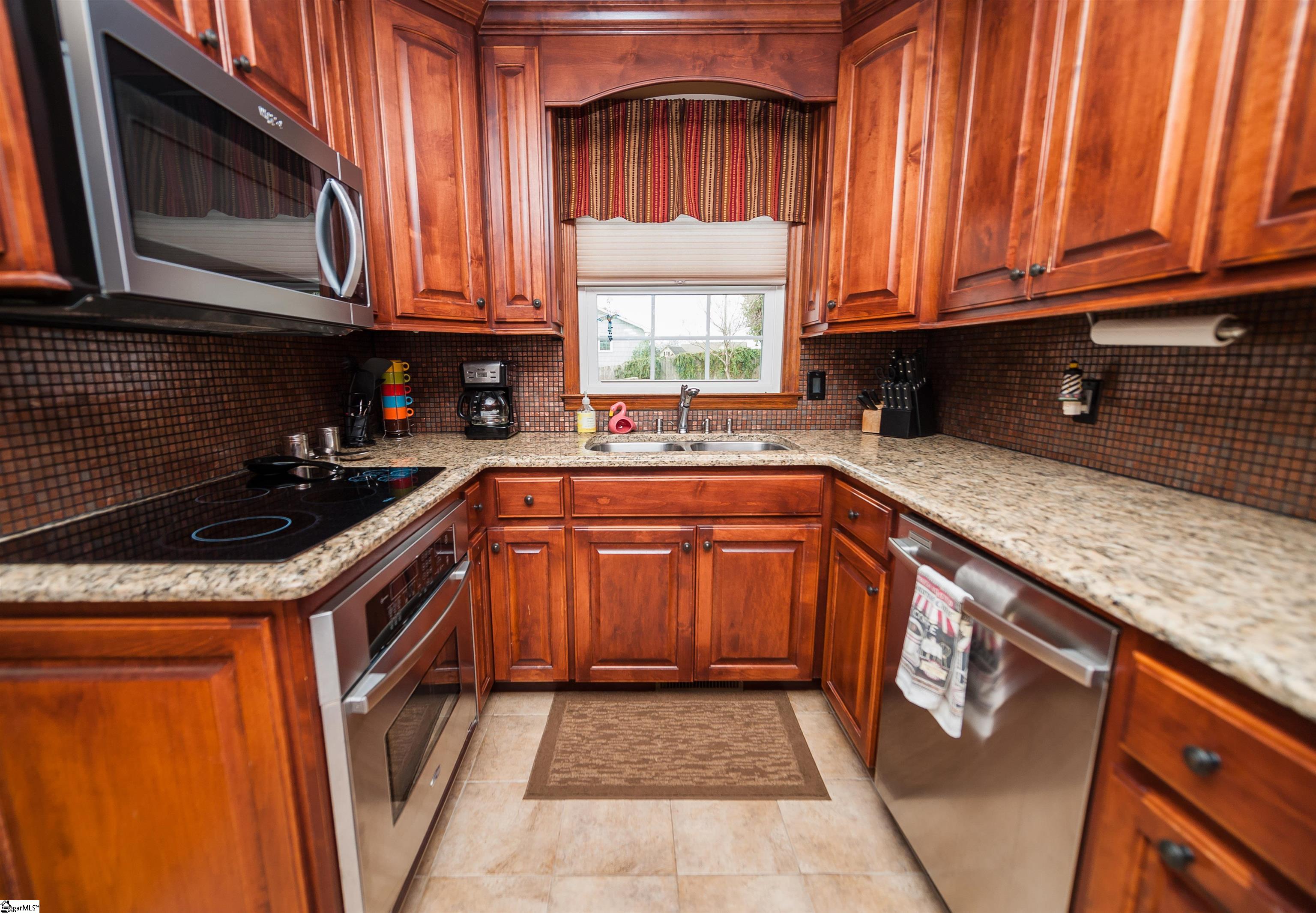 251 Bertha Burns Road Inman, SC 29349 - Photo 7 of 36