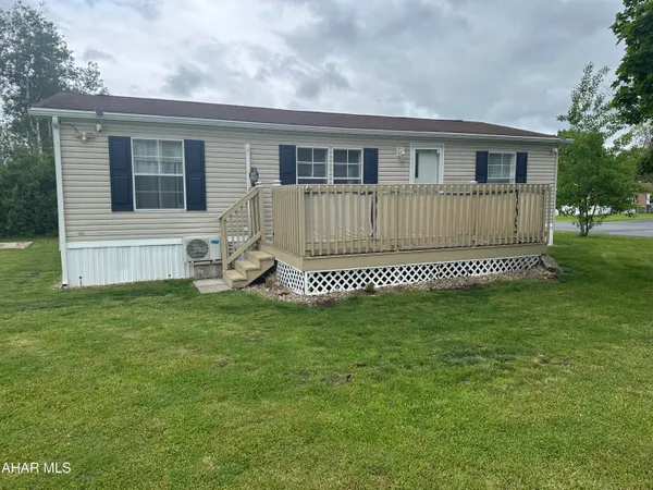 $42,000 | 511 Earnhardt Drive, Altoona, PA 16601