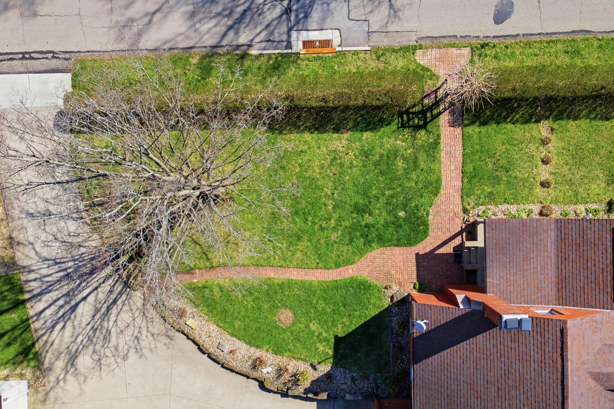 299 Taylor Road Mansfield, OH 44903 - Photo 32 of 40 30-aer-walkway-1