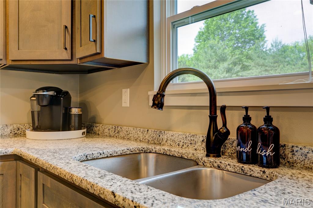 1551 North Parc Grove Court O'Fallon, IL 62269 - Photo 14 of 37