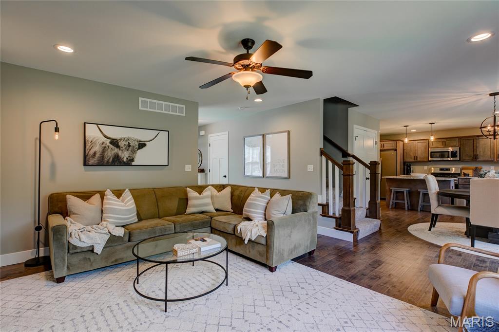 1551 North Parc Grove Court O'Fallon, IL 62269 - Photo 7 of 37