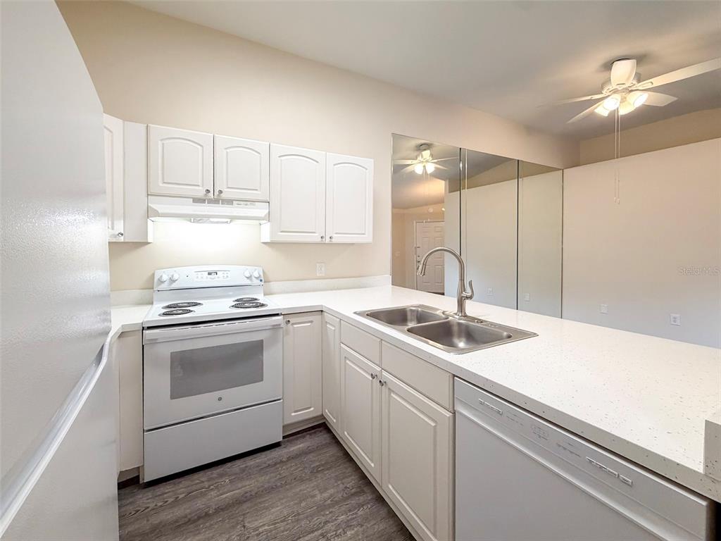 4003 Southwest 27th Street, Unit 13 Gainesville, FL 32608 - Photo 13 of 24