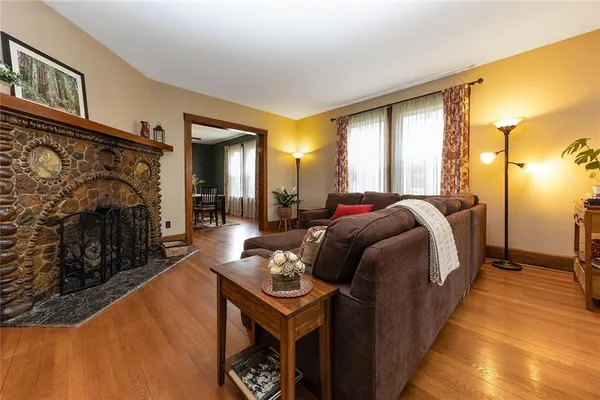 $449,900 | 518 Stewart Avenue, Grove City, PA 16127