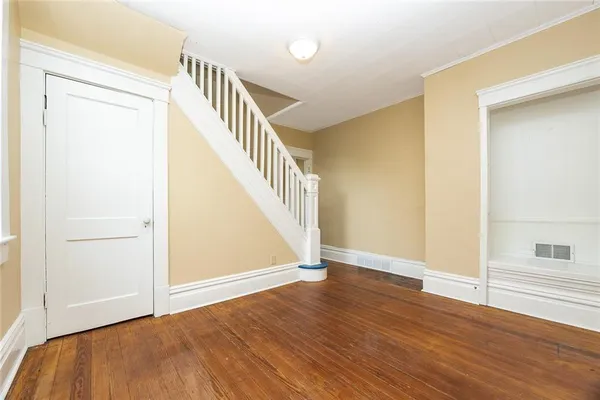 $449,900 | 518 Stewart Avenue, Grove City, PA 16127