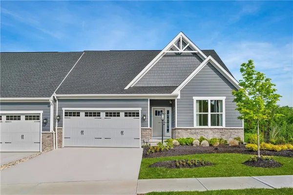 $569,900 | 207 Mary Lane, Coraopolis, PA 15108