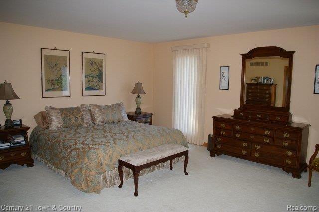 2928 Baytree Court Rochester, MI 48306 - Photo 13 of 18 MASTER BEDROOM
