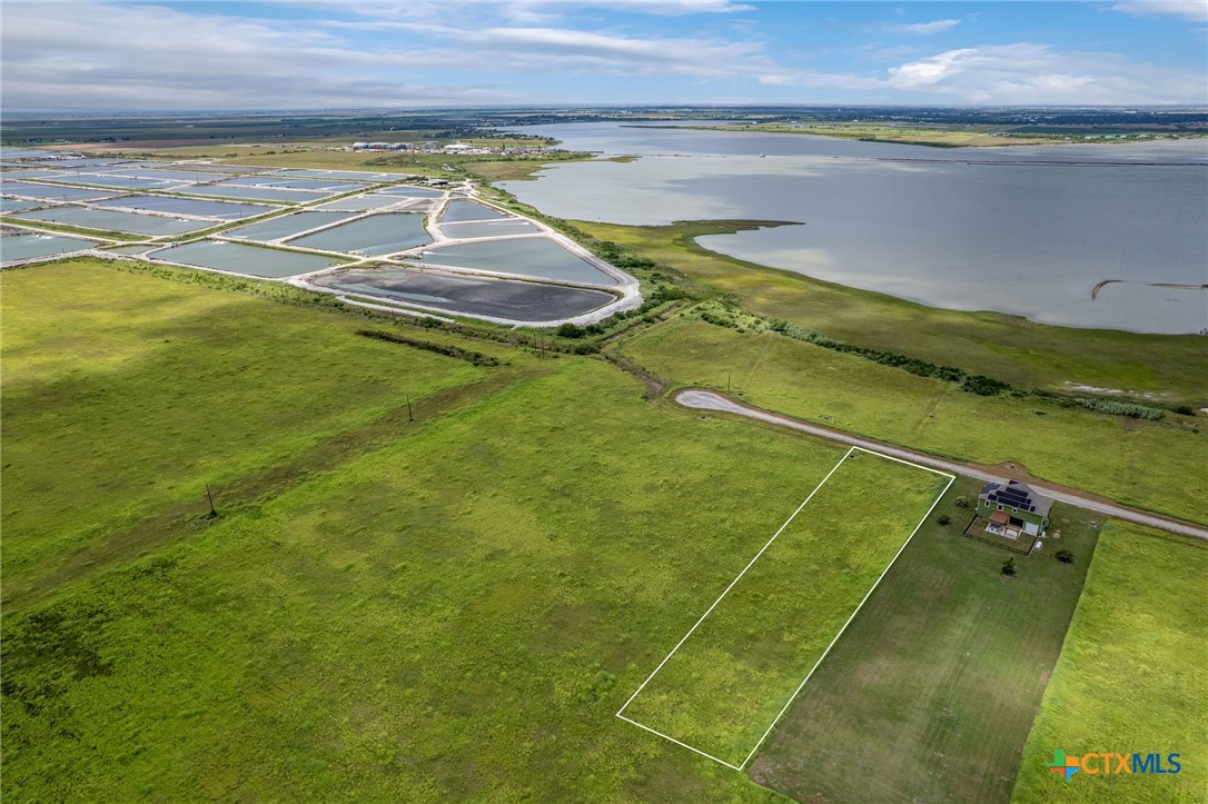 117 Sunset Way Port Lavaca, TX 77979 - Photo 8 of 12