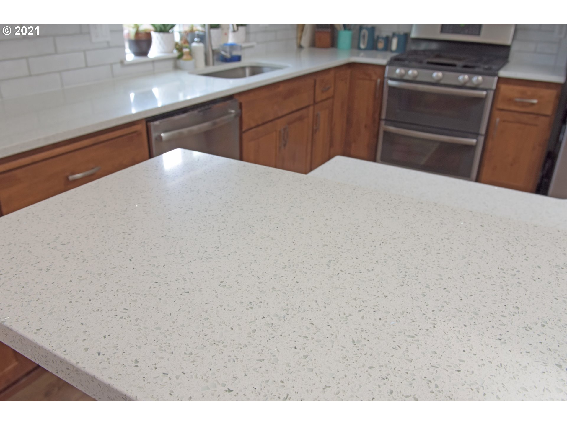 2055 Roosevelt Loop North Bend, OR 97459 - Photo 12 of 32