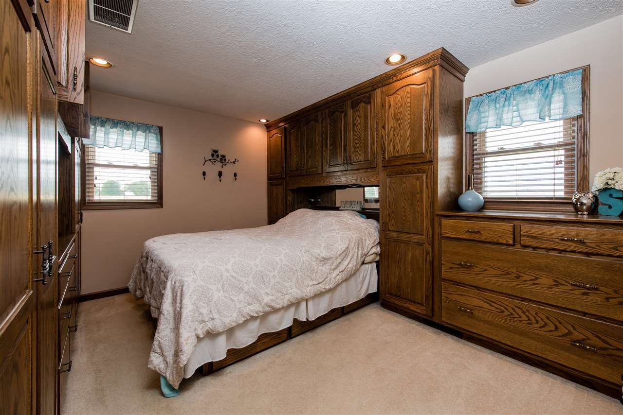 18233 Notestine Road Woodburn, IN 46797 - Photo 13 of 25