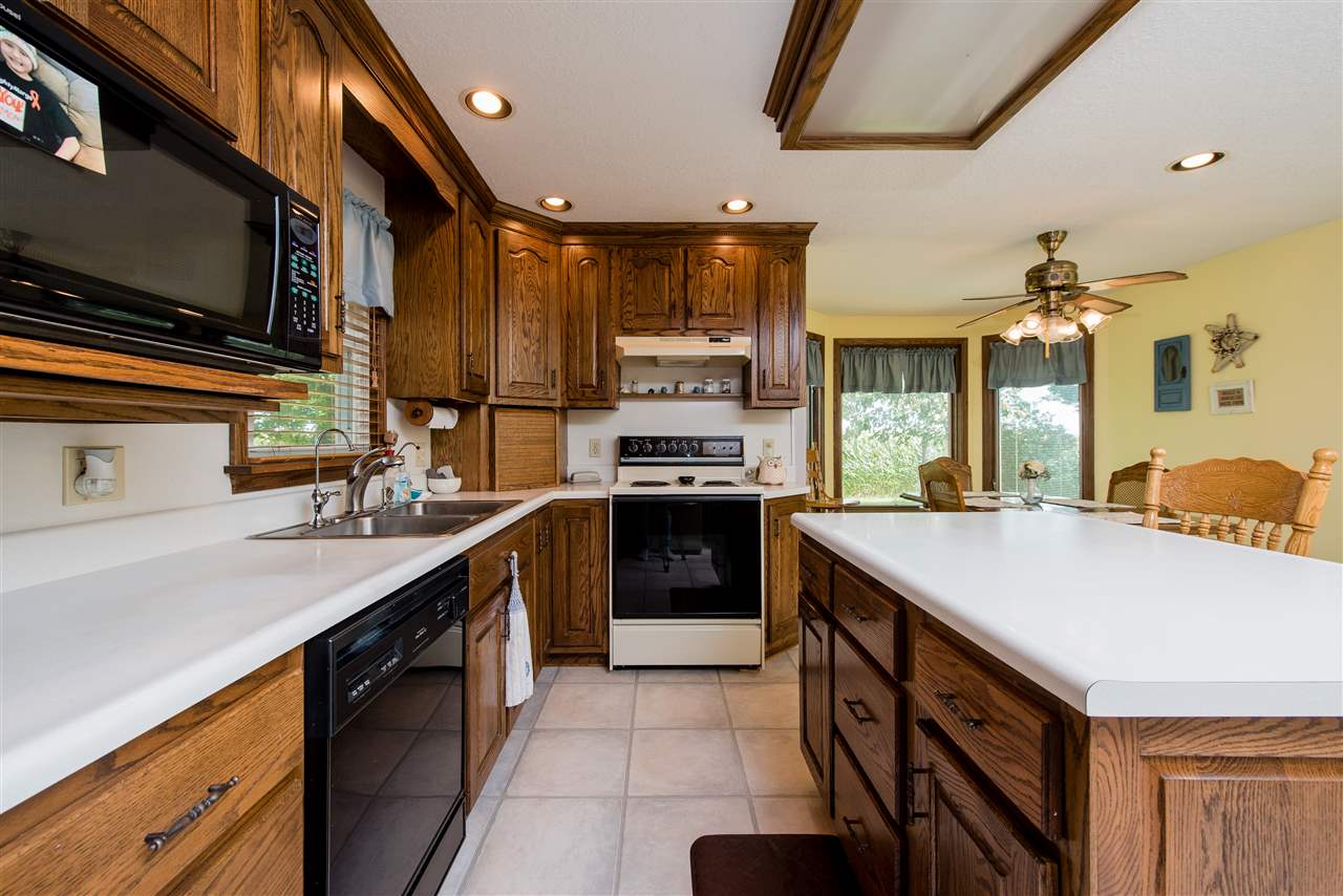 18233 Notestine Road Woodburn, IN 46797 - Photo 8 of 25